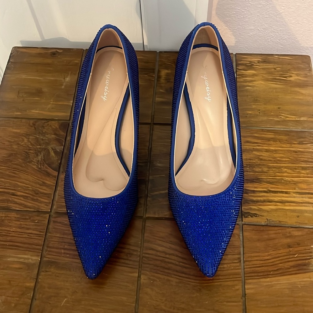 Lryweisy blue pumps